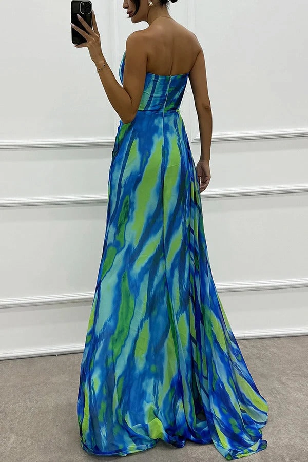 Auralyn™ - Classic Vibrant Dress