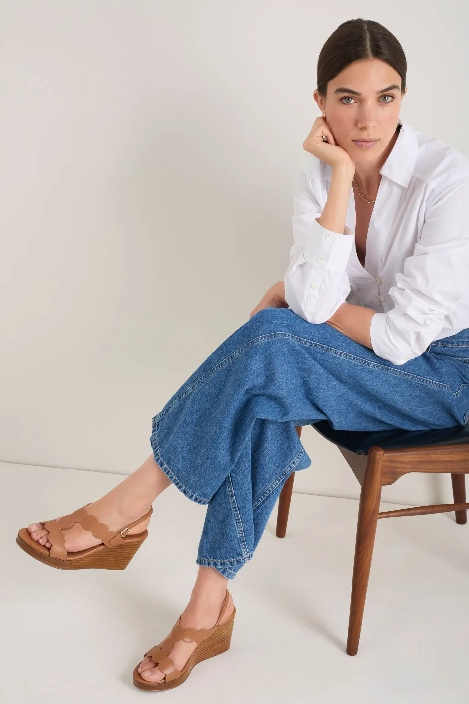 Freya Wide Leg Jean - Mid Wash
