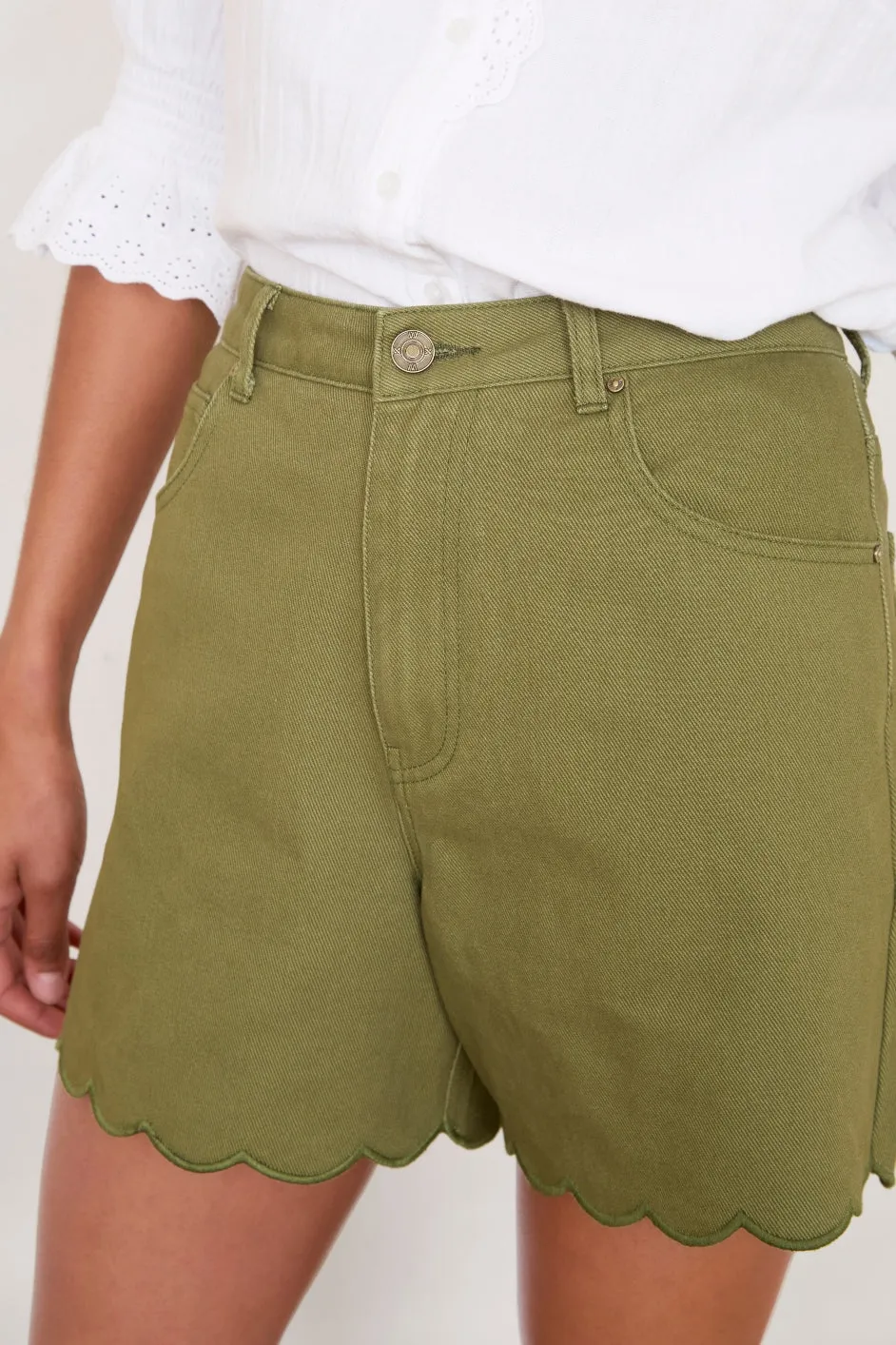 Ruby Scallop Short - Khaki