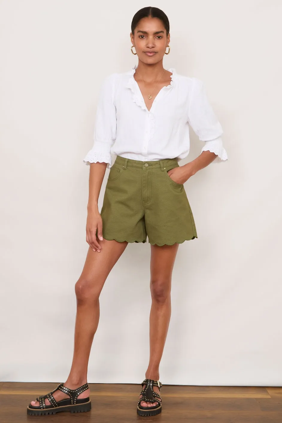 Ruby Scallop Short - Khaki
