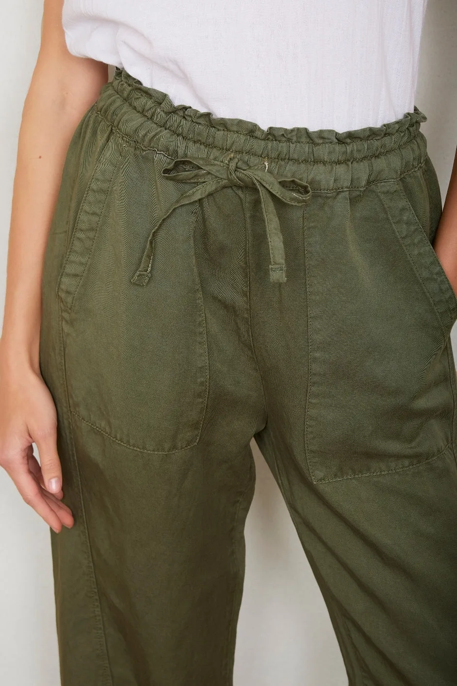 Sadie Barrel Leg Trouser - Pistachio Green
